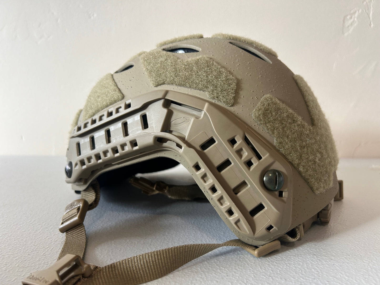 Ops-Core Fast SF Carbon Helmet- Size 1- Tan- USED